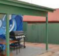 Lukes Cozy Guest House - Perth Resorts