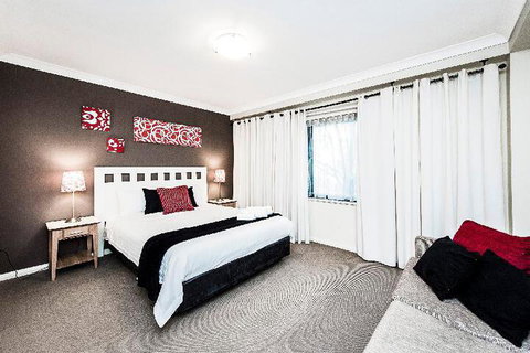 AirExec Apartments - Accommodation Perth 3