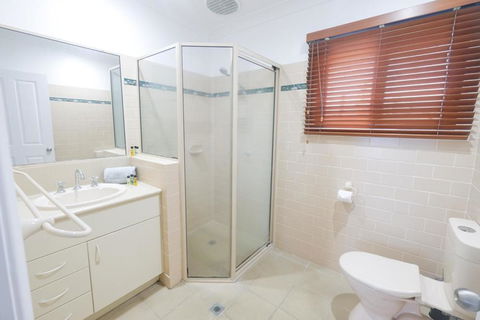 Absolute Airlie Central Airlie Beach - Perth Resorts 3