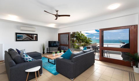 Absolute Airlie Central Airlie Beach - Perth Resorts 4