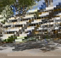 On Palm Cove Beachfront Apartments - Perth Resorts