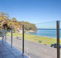 2 Bedroom Apartment Little Hut Unit 3 20 Kurrawa Close - Accommodation Perth