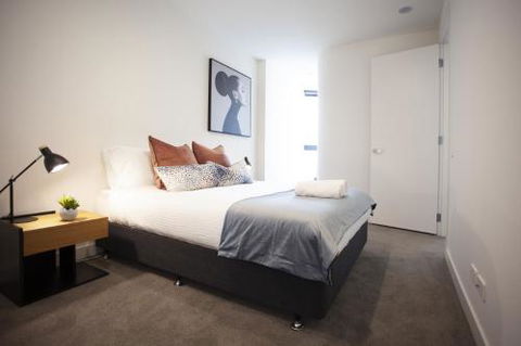 Urban Rest The Clarendon Apartments - Accommodation Perth 2