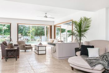 Augustine - Perth Resorts 4