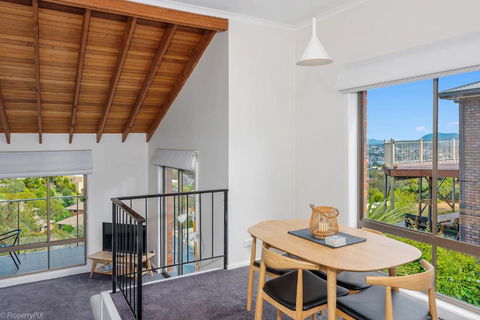 The Lookout - Accommodation Perth 2