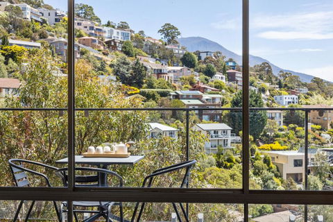 The Lookout - Accommodation Perth 1