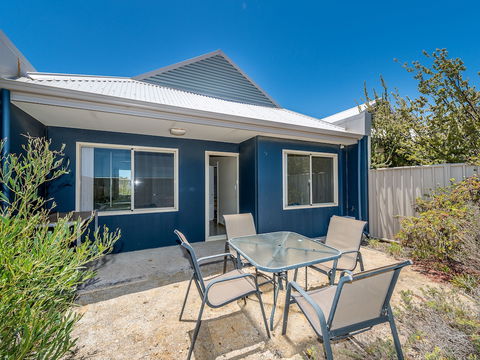 Seafront Unit 60 - Accommodation Perth 0