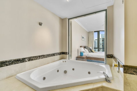 Legends - Q Stay - Accommodation Perth 1