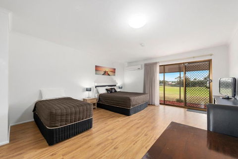 Barmera Country Club Motor Inn - Perth Resorts 4