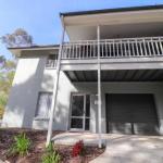 Blackbutt Family Loft Townhouse - Accommodation Perth 0
