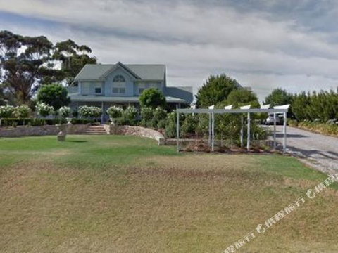 Maison Blue Pty Ltd Adelaide - Accommodation Perth 4