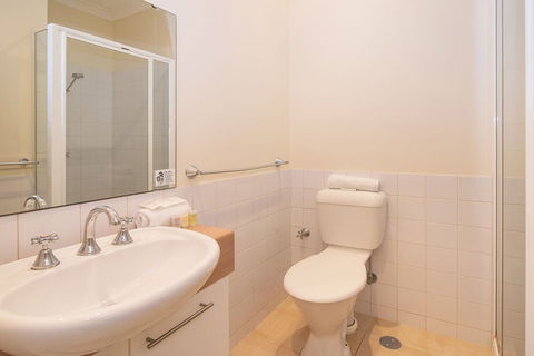 Dunsborough Town Units - Perth Resorts 6