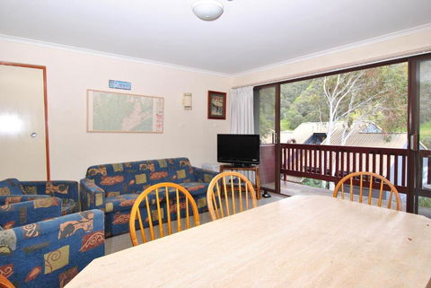 Mowamba E1 - Perth Resorts 6