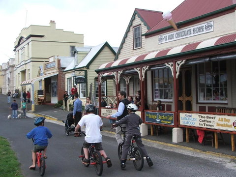 Ellies Cottages - Accommodation Perth 2