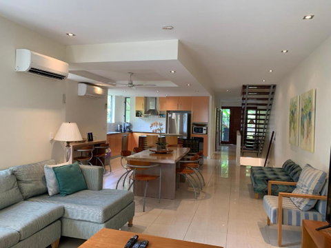 Beach House Apartment 1 - Accommodation Perth 3