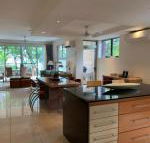 Beach House Apartment 1 - Perth Resorts