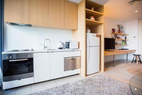 Melbourne City View Apartments - Perth Resorts 1