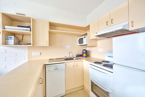 Snow Ski Apartments 18 - Perth Resorts 3