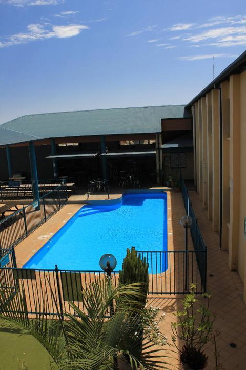 Ningaloo Coral Bay Backpackers - Accommodation Perth 3