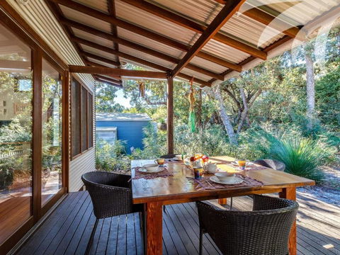 Buccoo - Accommodation Perth 5