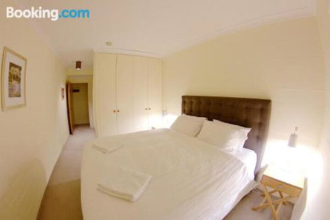 Snow Ski Apartments 38 - Accommodation Perth 6