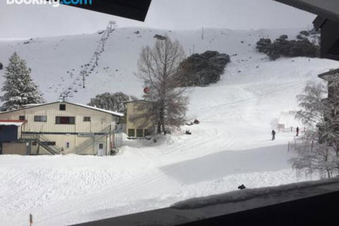 Snow Ski Apartments 38 - Accommodation Perth 2