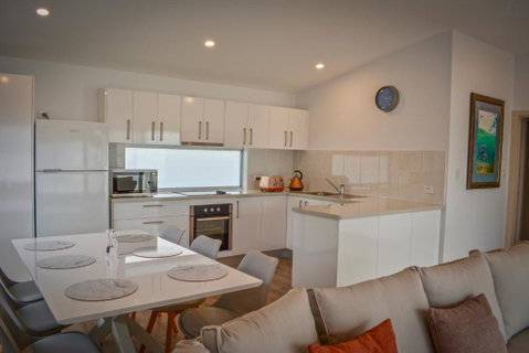 Beachside - Accommodation Perth 1