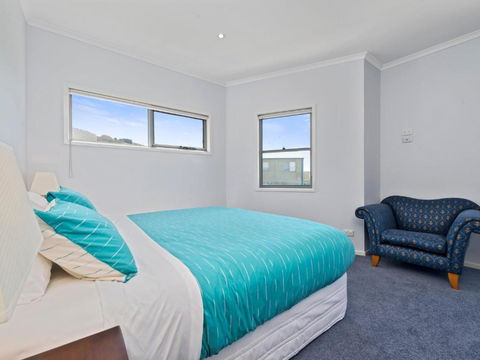 Poseidon - Accommodation Perth 6