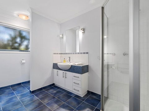 Poseidon - Accommodation Perth 3