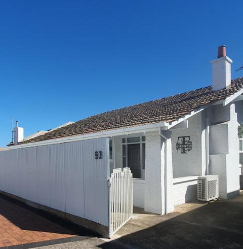 The Cottage - Accommodation Perth 2