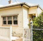 Simmers Serviced Apartments - Perth Resorts