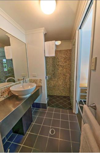 Mango Lagoon Sunbird Retreat - Perth Resorts 1