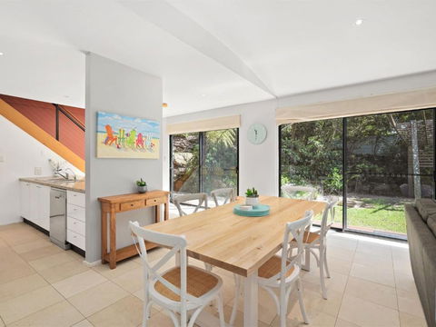 Avoca Beach Living 84 Avoca Drive Avoca Beach - Perth Resorts 6