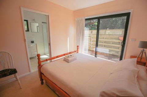 The Nisse House - Accommodation Perth 6