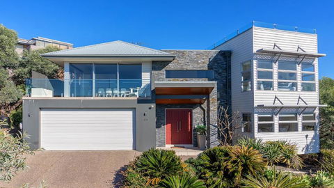 The Lookout Ultra Modern & Luxurious - Accommodation Perth 1