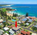 Bimbadeen Unit 3 across from the beach lift in complex - Accommodation Perth
