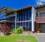 Barrels Beach House 28 Dulconghi Street - Accommodation Perth