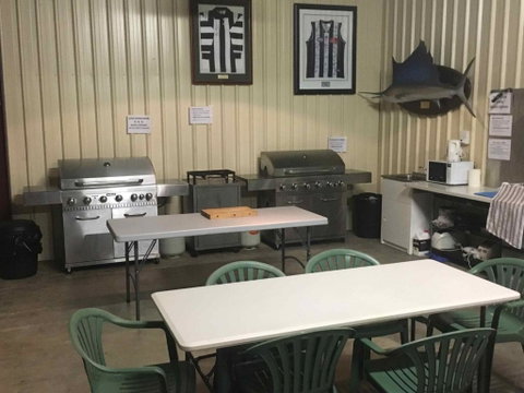 Coonawarra Cabins Unit C - Perth Resorts 6
