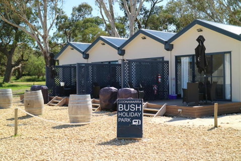 Coonawarra Cabins Unit C - Perth Resorts 3