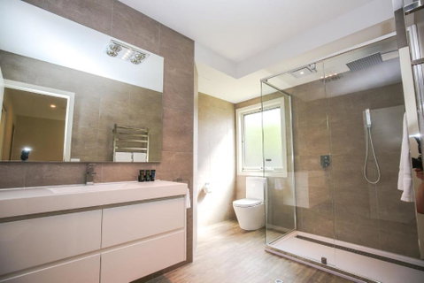 Amber Mist Villa Two - Perth Resorts 6