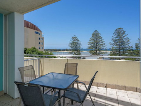 Waldorf Unit 409 The Entrance NSW - Accommodation Perth 1