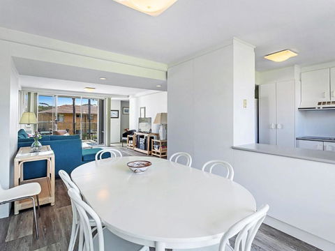 Marine Drive Cirrus Unit 6 44 - Perth Resorts 4