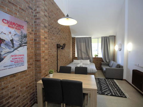 Gables 11 On Clyde Street - Accommodation Perth 2