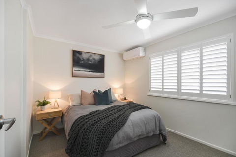 Renovated Moololaba Unit 100m To Beach - Accommodation Perth 6