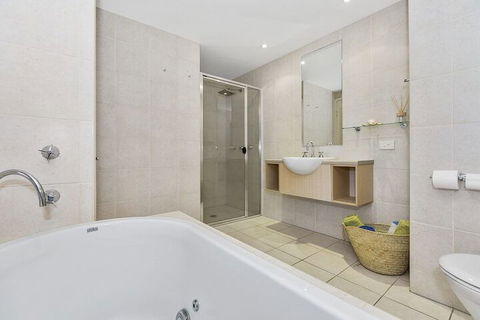 Resort On The Beach 1219 / 20 - Accommodation Perth 2