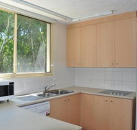 32 / 15 Rainbow Shores Unit overlooking bushland with shared swimming pool spa  tennis court - Accommodation Perth