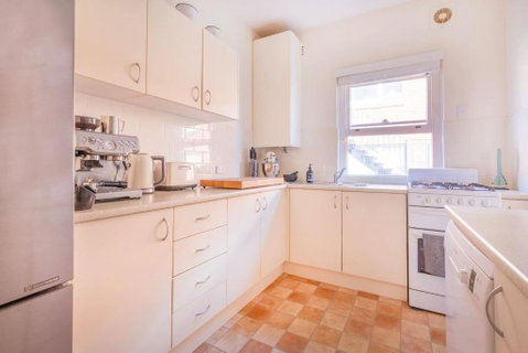 Beautiful Beach Home In Superb Location - Accommodation Perth 5