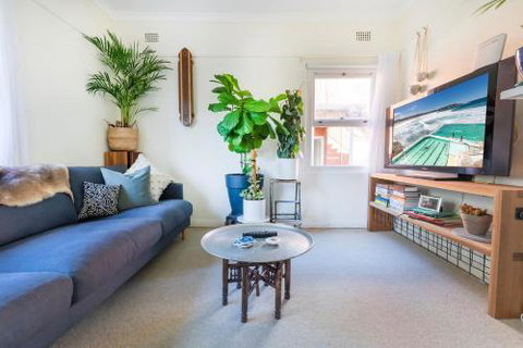 Beautiful Beach Home In Superb Location - Accommodation Perth 4