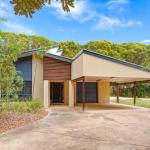 18 Naiad Court Rainbow Shores Modern Beach House Walk To Beach - Accommodation Perth 0