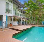 2 Satinwood Drive Rainbow Shores Executive Level Beach House Pool Walk to Beach - Accommodation Perth